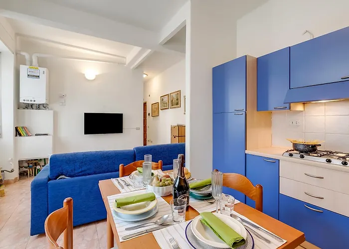 Seaside Binario Blu 500 M Dal Mare - Happy